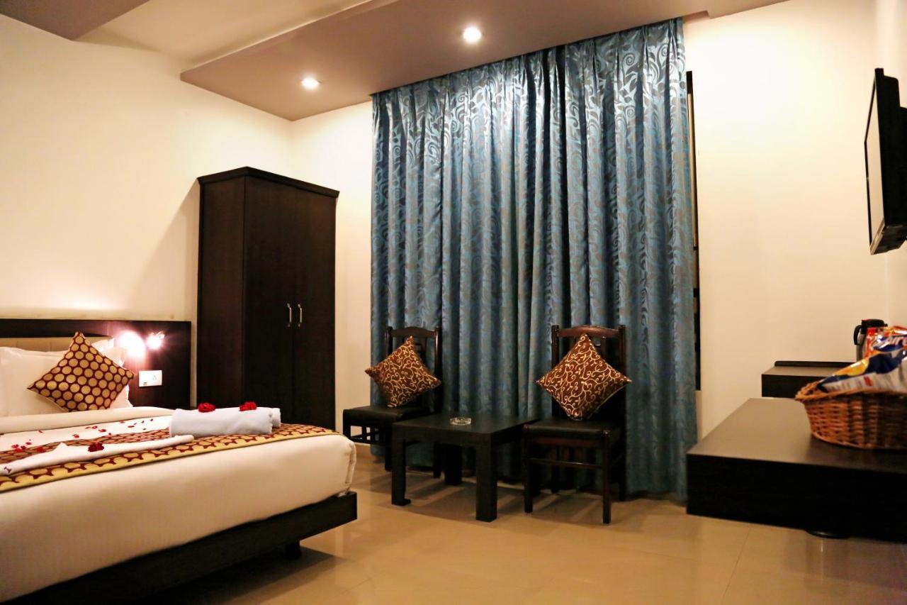 Narayans Leela Inn Udaipur Eksteriør billede
