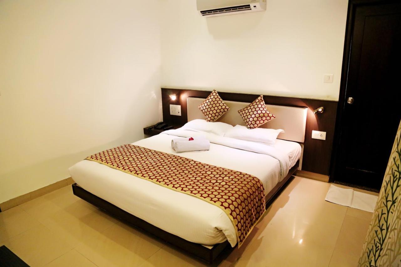 Narayans Leela Inn Udaipur Eksteriør billede