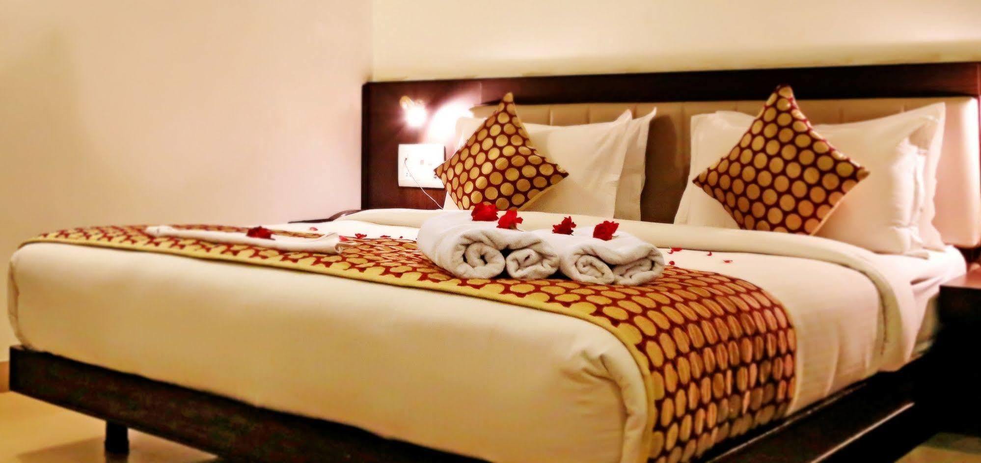 Narayans Leela Inn Udaipur Eksteriør billede