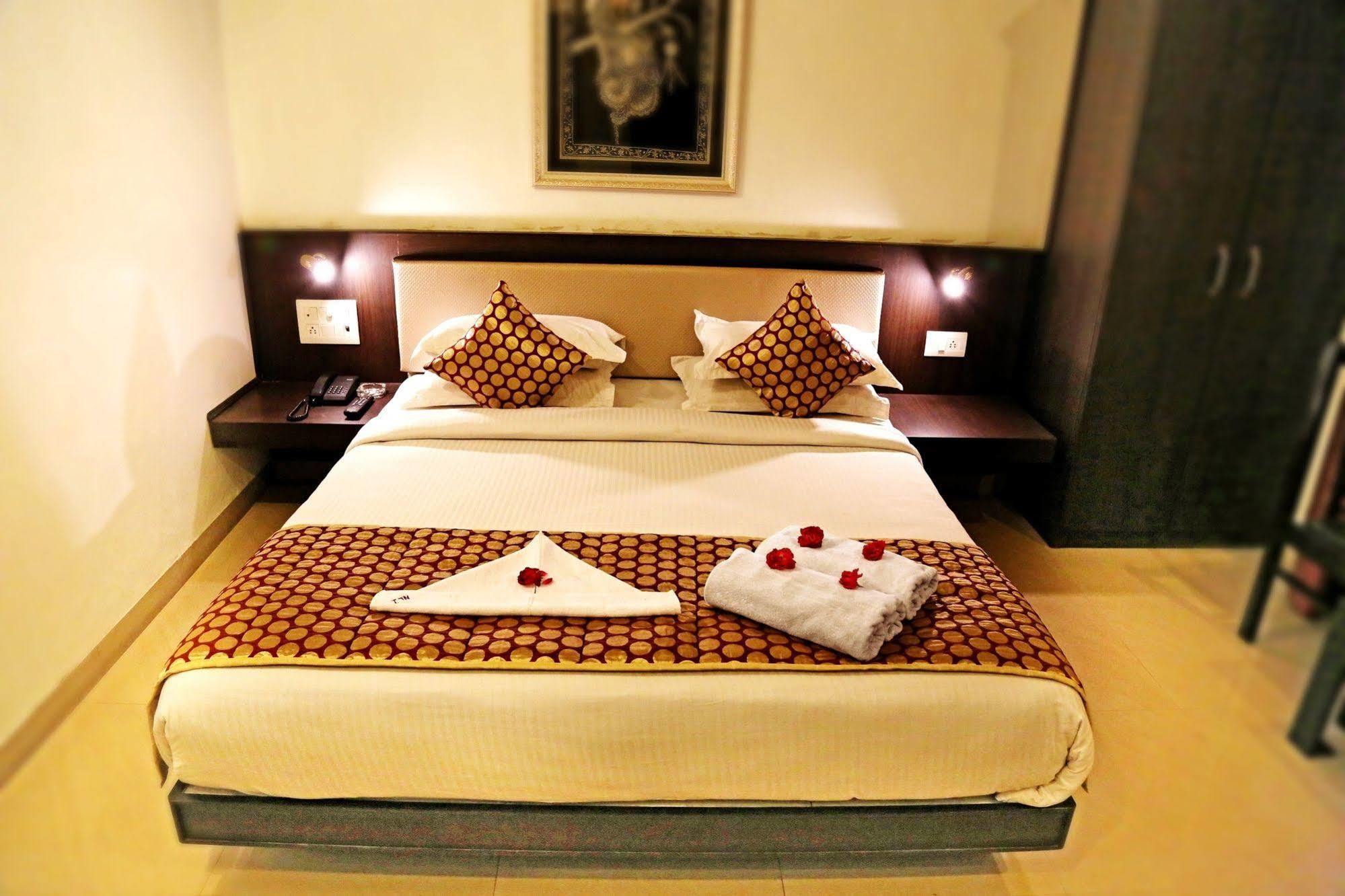 Narayans Leela Inn Udaipur Eksteriør billede